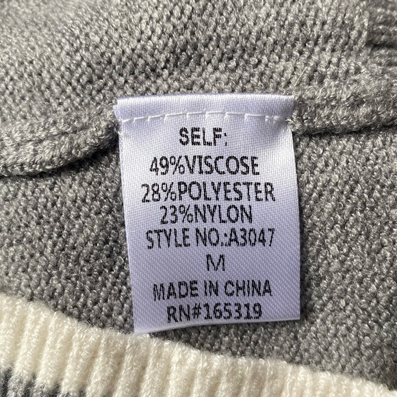 NWT Day + Moon Gray Ruffled Sleeve Sweater Size M - Picture 6 of 8